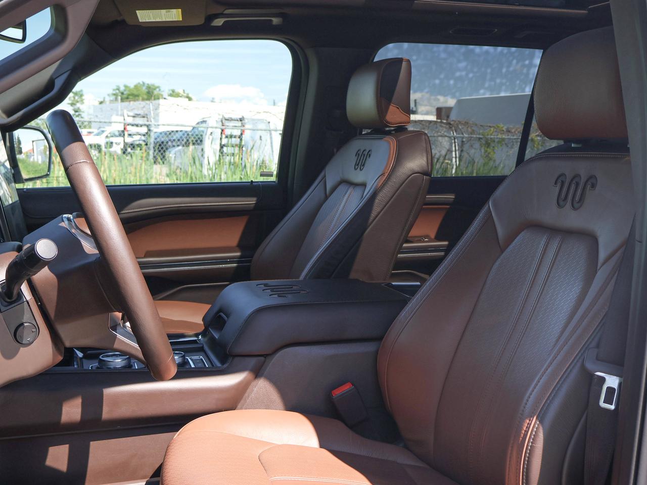 2024 Ford Expedition KING RANCH Photo