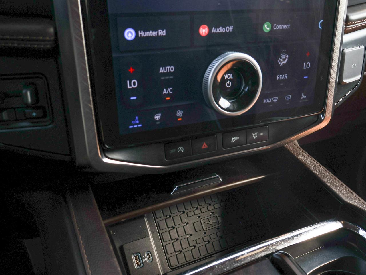 2024 Ford Expedition KING RANCH Photo