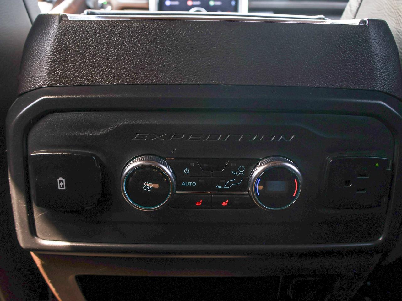 2024 Ford Expedition KING RANCH Photo