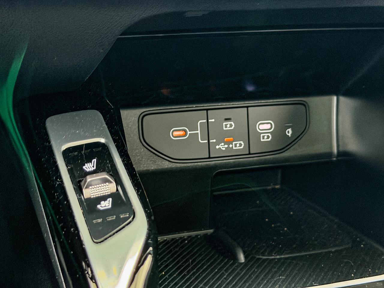 2025 Kia Sorento X-Line Limited Photo