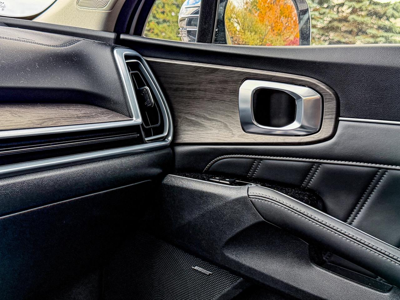 2025 Kia Sorento X-Line Limited Photo