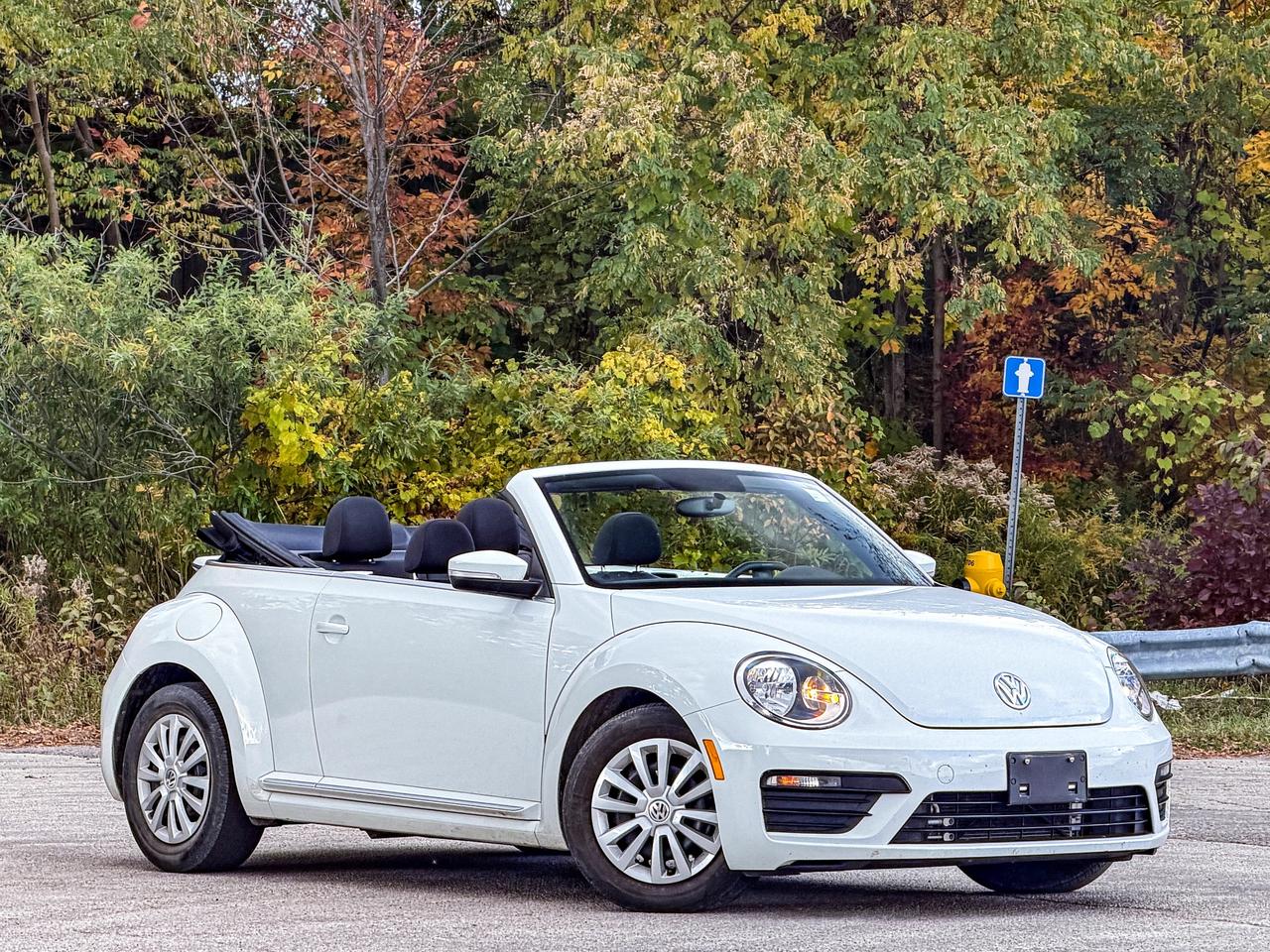 2017 Volkswagen Beetle Convertible Classic Photo