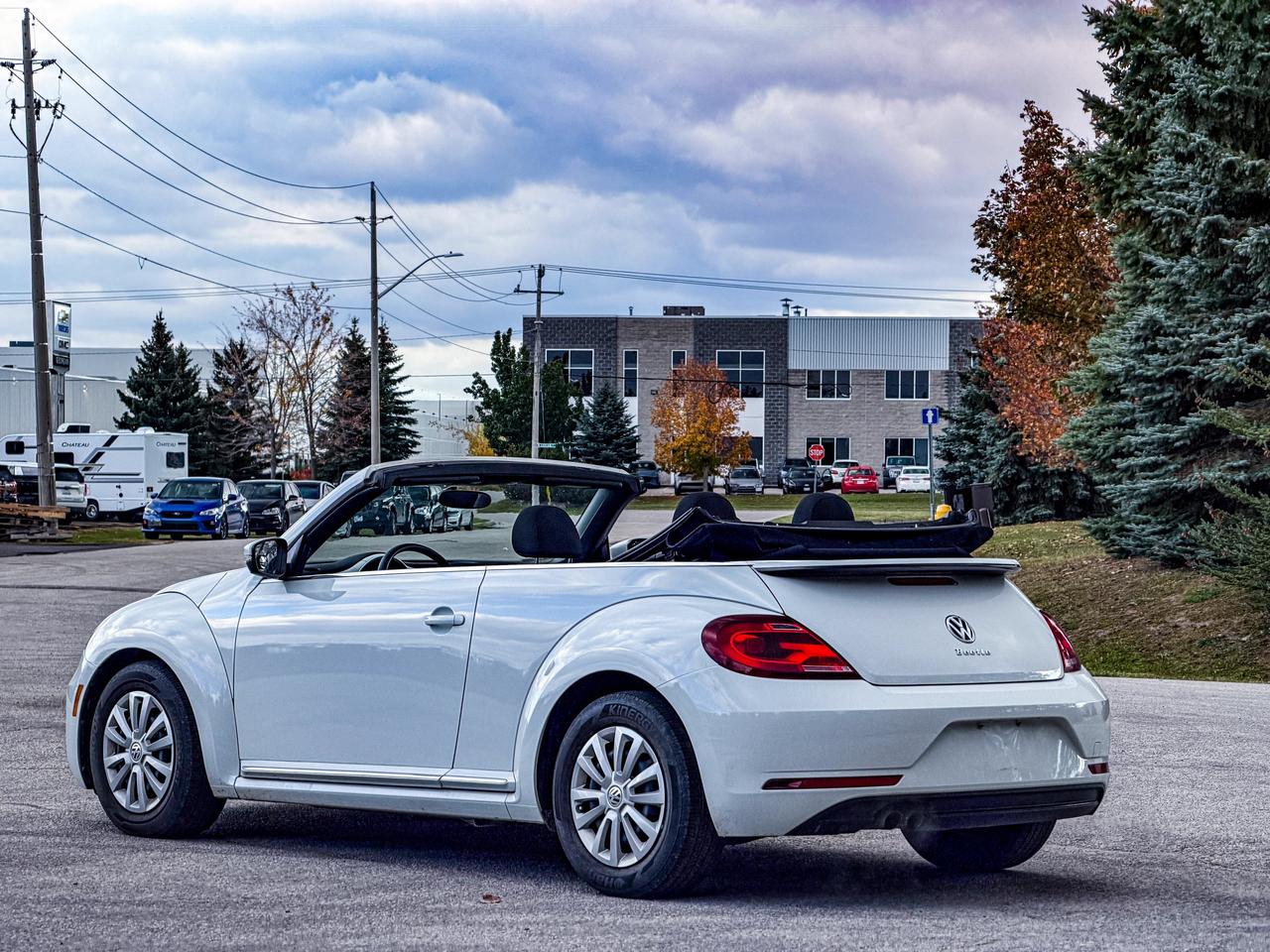 2017 Volkswagen Beetle Convertible Classic Photo