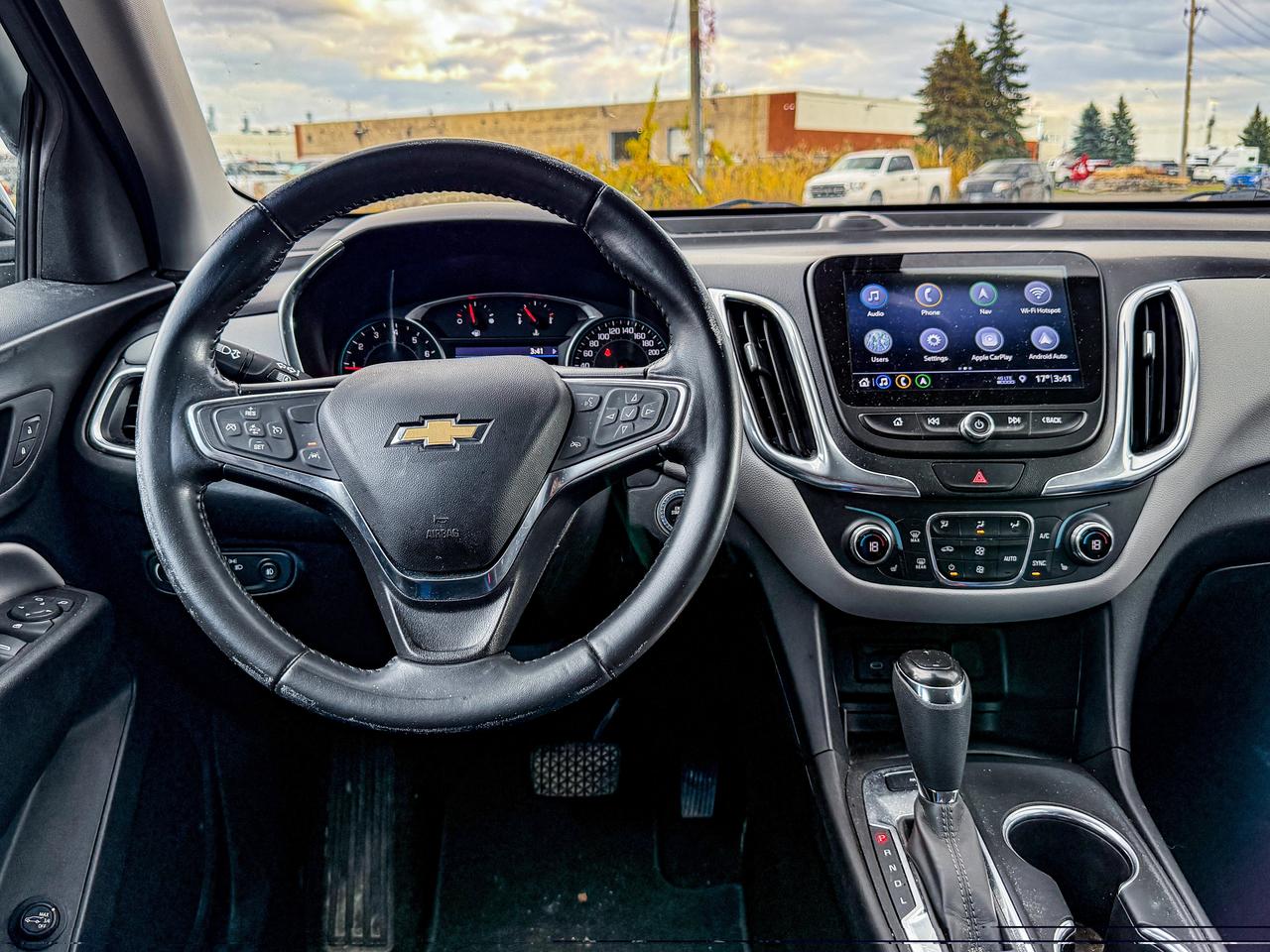 2021 Chevrolet Equinox LT Photo