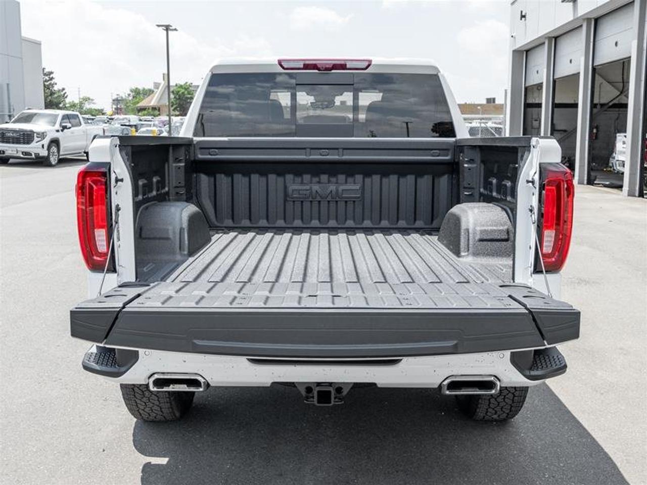 2026 GMC Sierra 1500 AT4 Photo