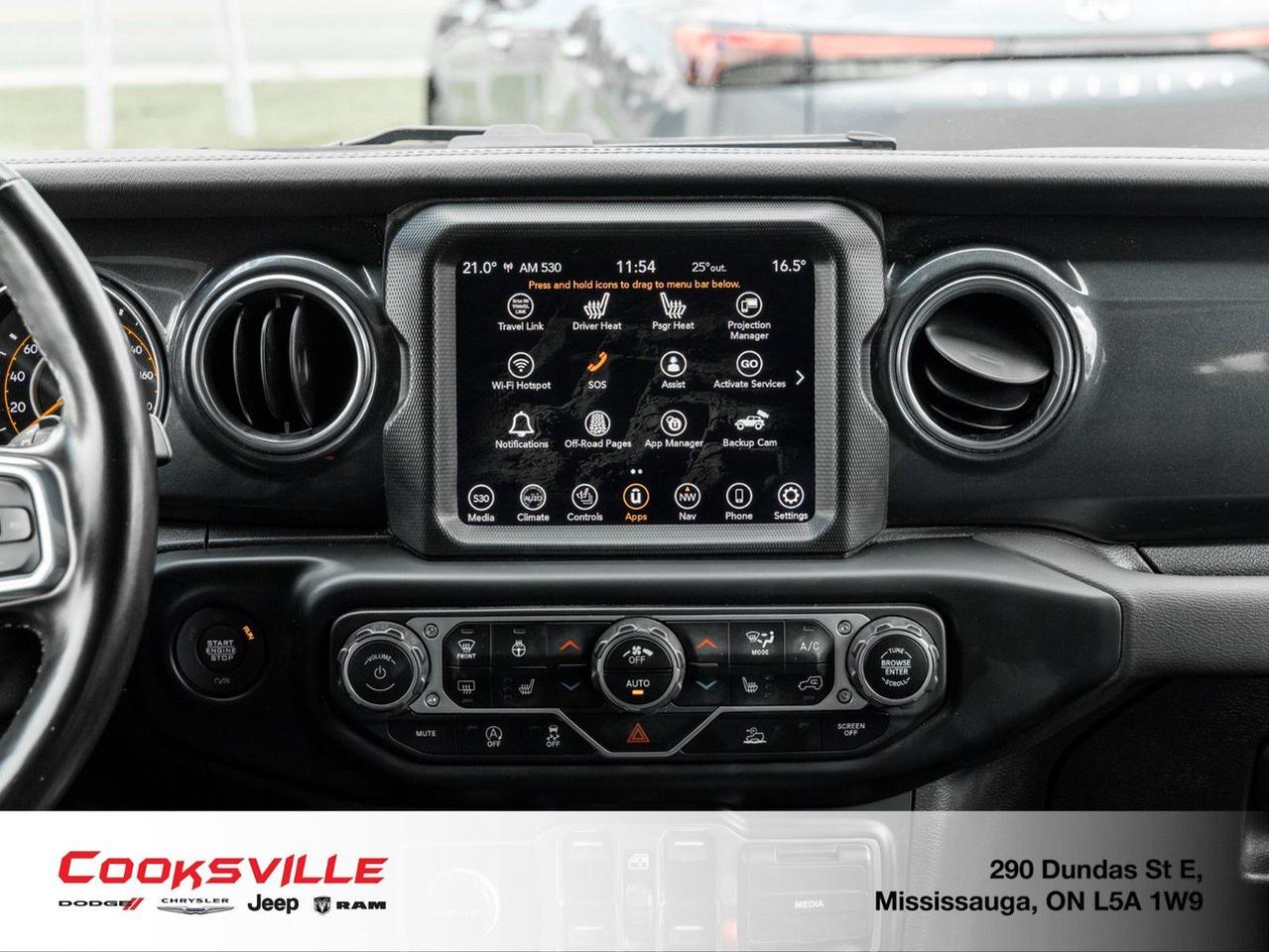 2023 Jeep WRANGLER UNLIMITED Sahara Photo