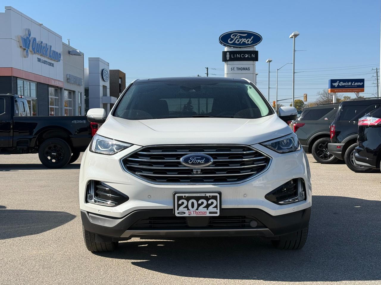 2022 Ford Edge Titanium Photo1
