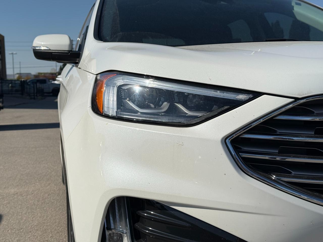 2022 Ford Edge Titanium Photo