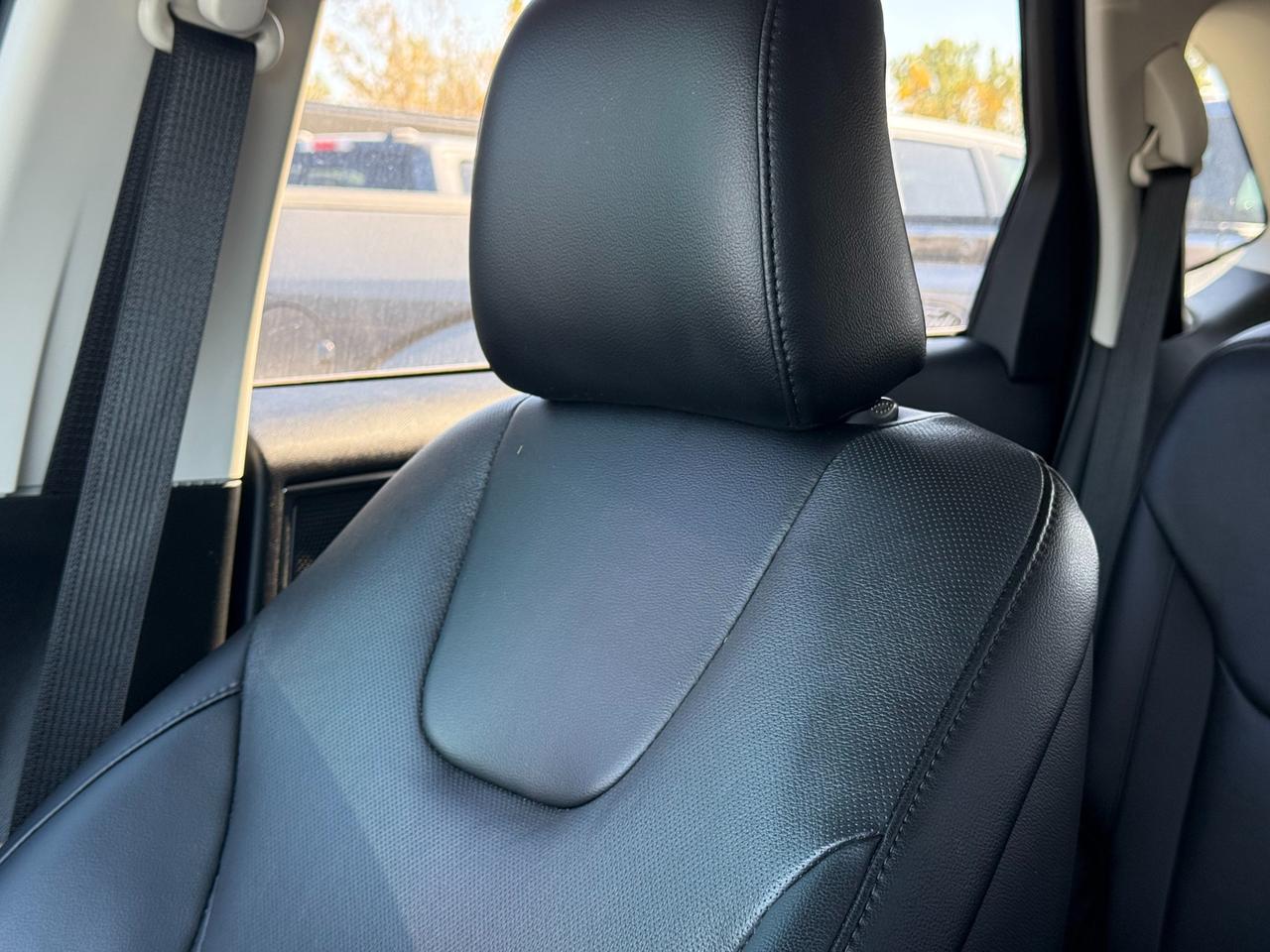 2022 Ford Edge Titanium Photo