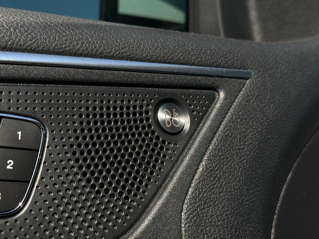 2022 Ford Edge Titanium Photo