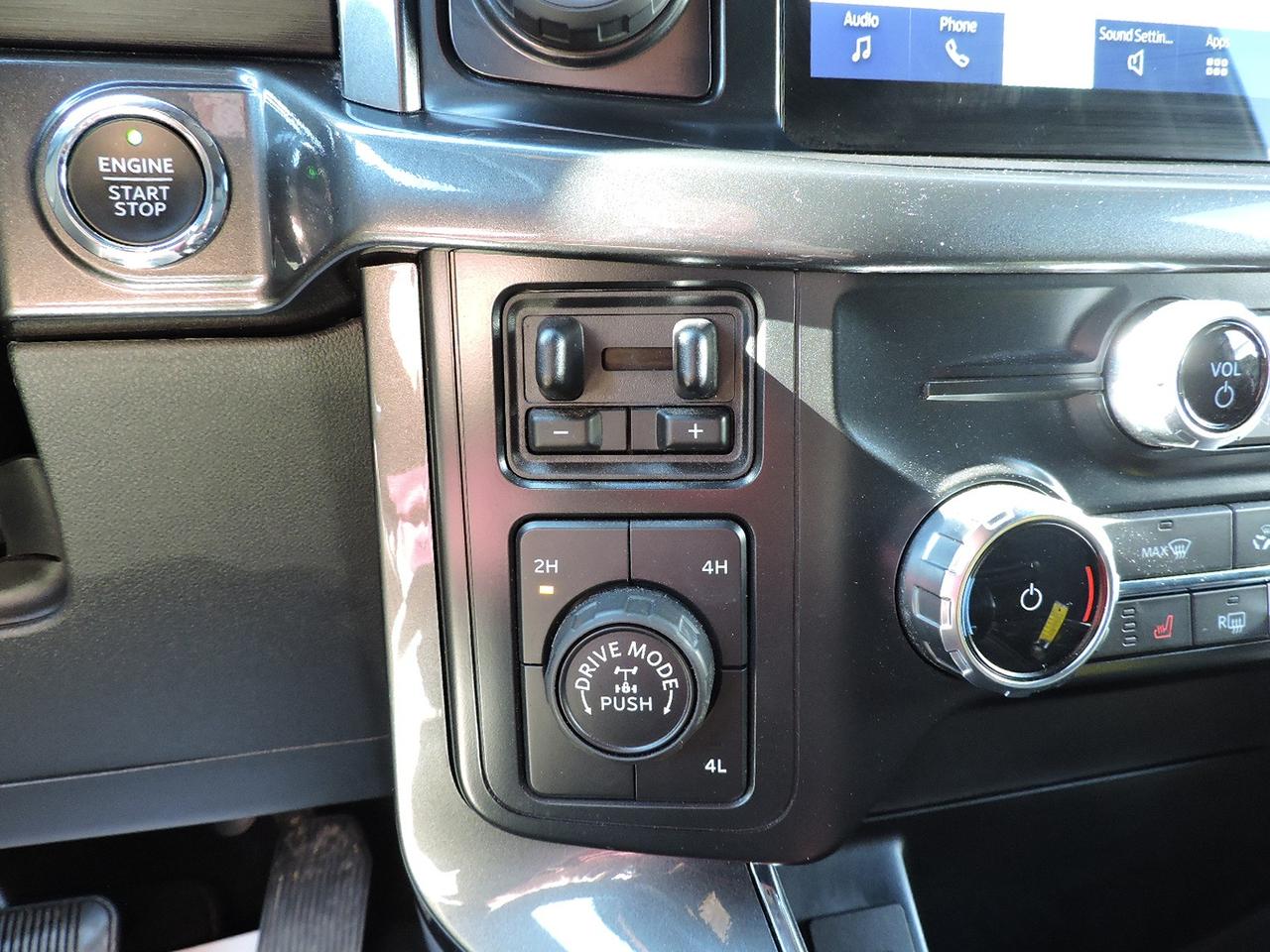 2022 Ford F-150 XLT/FX4 5.0L 4X4 Navigation 6 1/2 Foot Box 87000KM Photo
