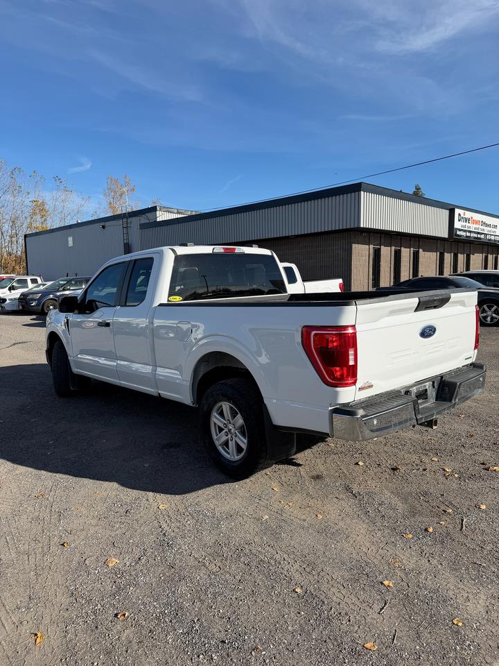 2022 Ford F-150 XLT Photo2