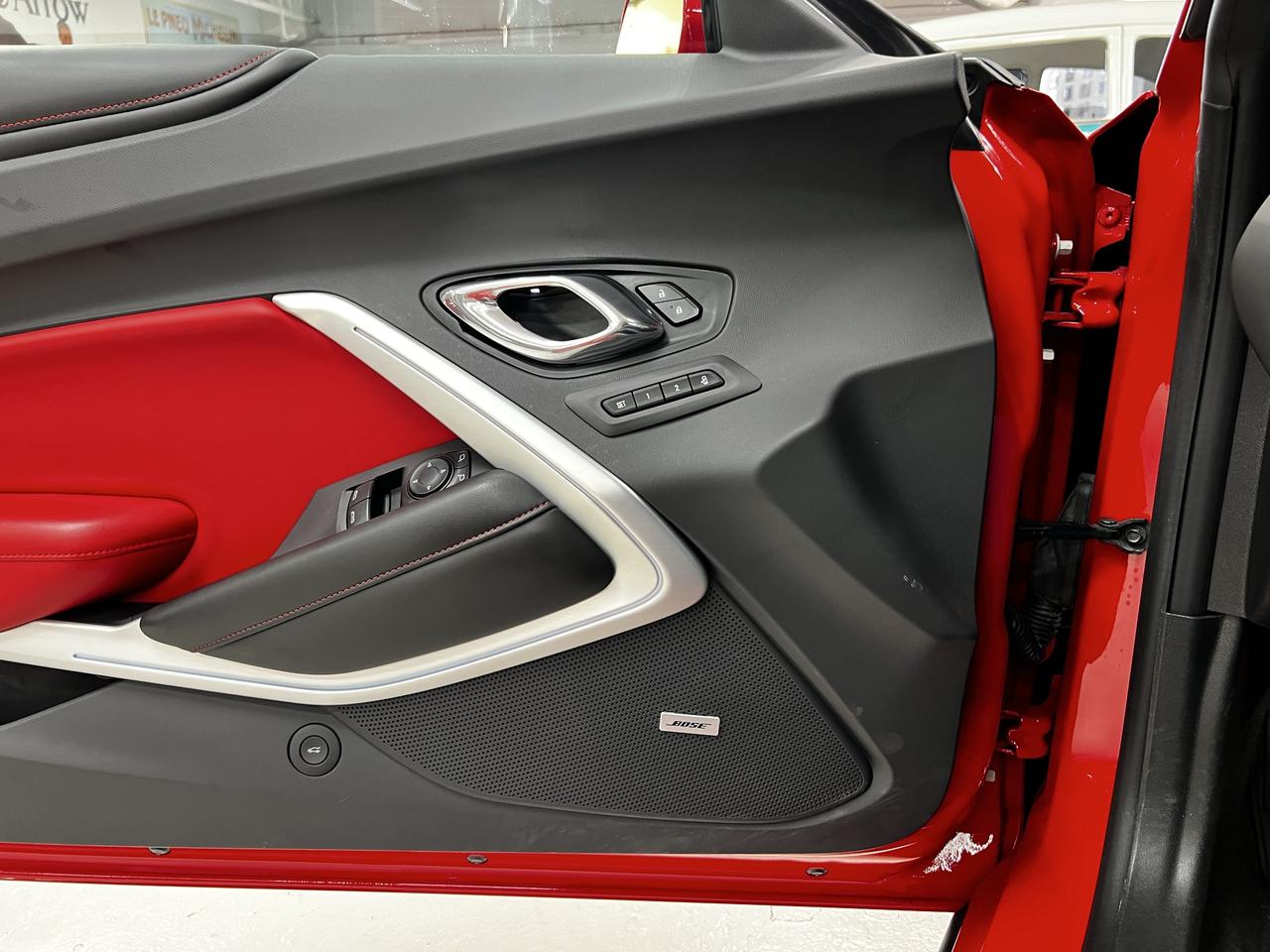 2017 Chevrolet Camaro 2SS Photo