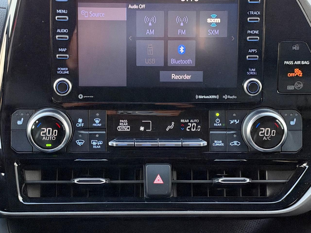 2022 Toyota Highlander XLE-ONLY 56,317 KMS! Photo