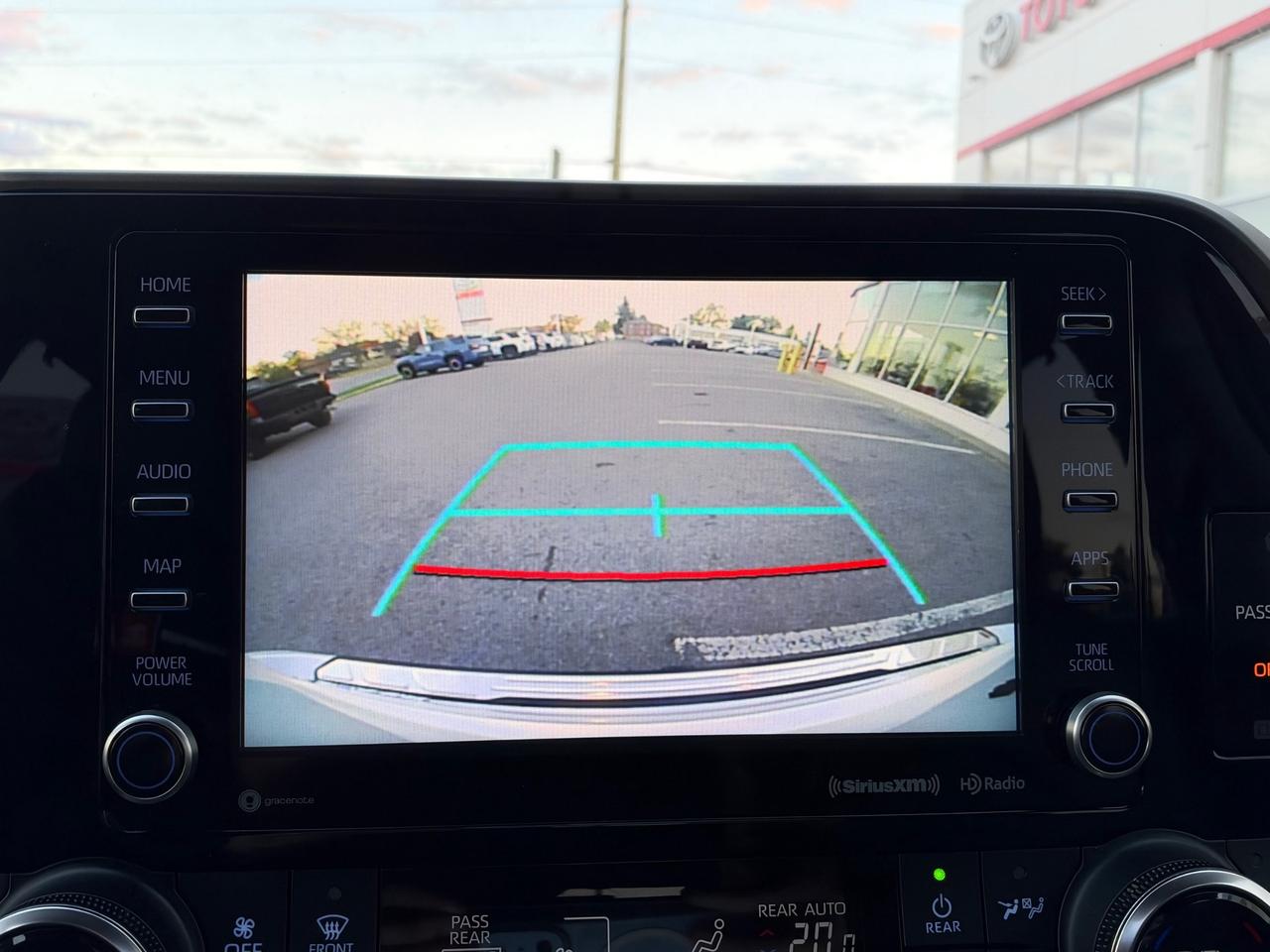 2022 Toyota Highlander XLE-ONLY 56,317 KMS! Photo