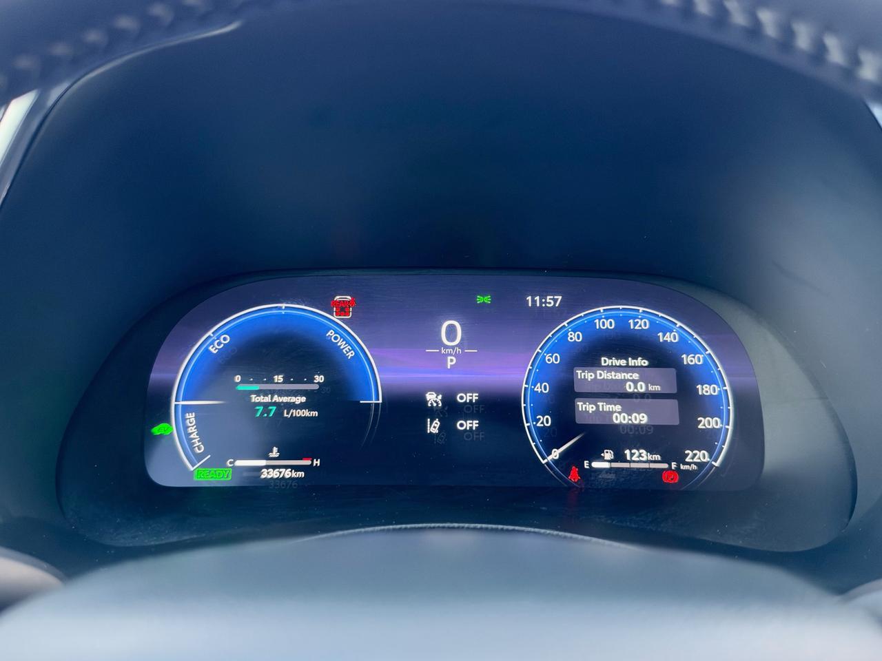 2025 Toyota Highlander HYBRID Limited HYBRID PLATINUM! Photo