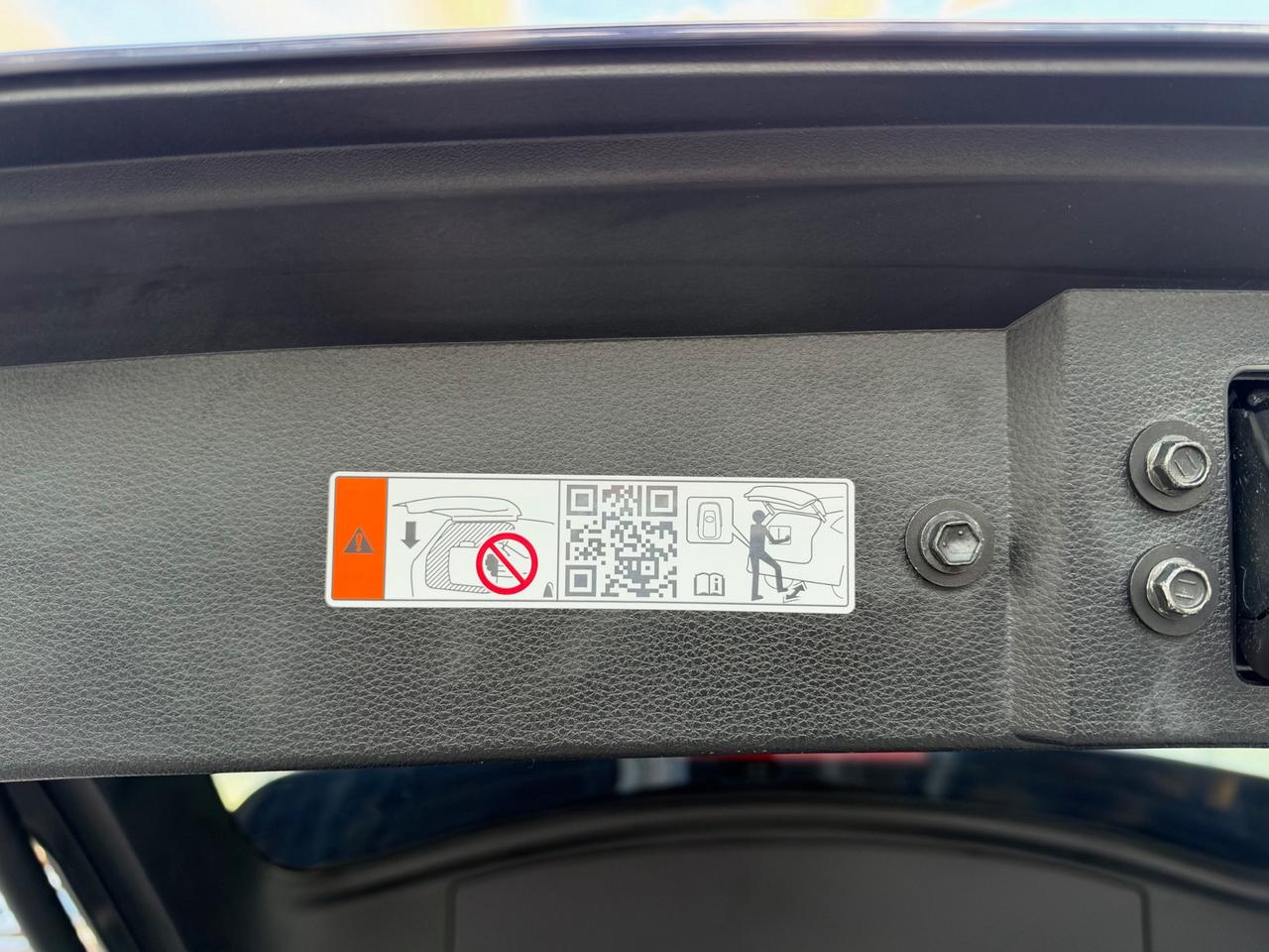 2025 Toyota Highlander HYBRID Limited HYBRID PLATINUM! Photo