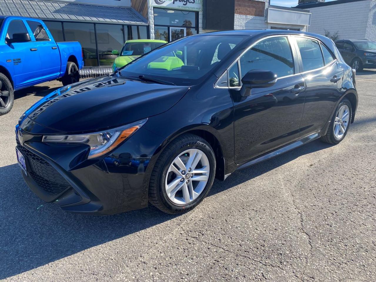 2019 Toyota Corolla SE WITH NEW ALL WEATHER TIRES!! Photo1