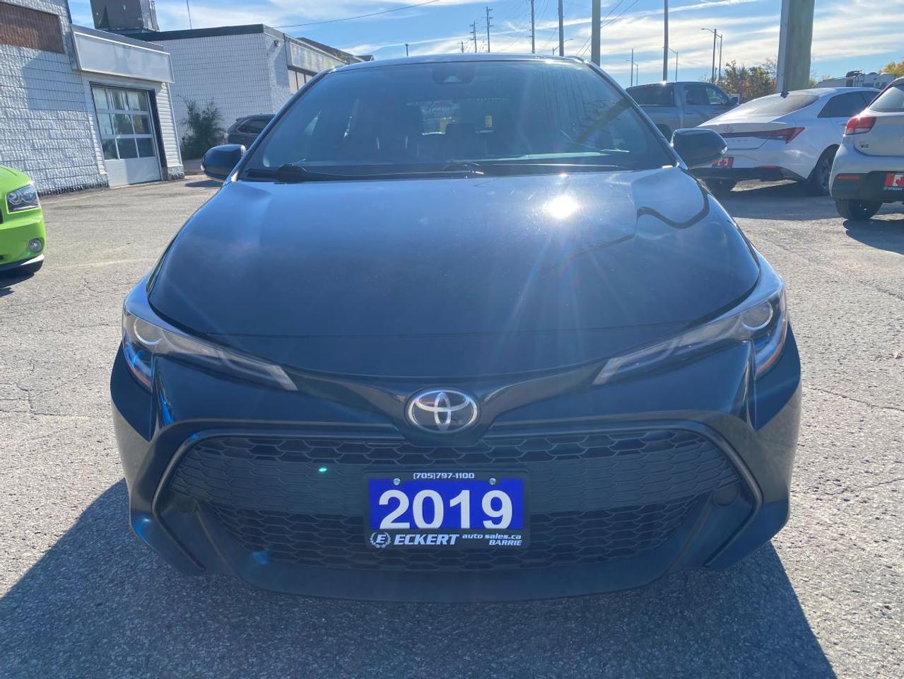 2019 Toyota Corolla SE WITH NEW ALL WEATHER TIRES!! Photo2