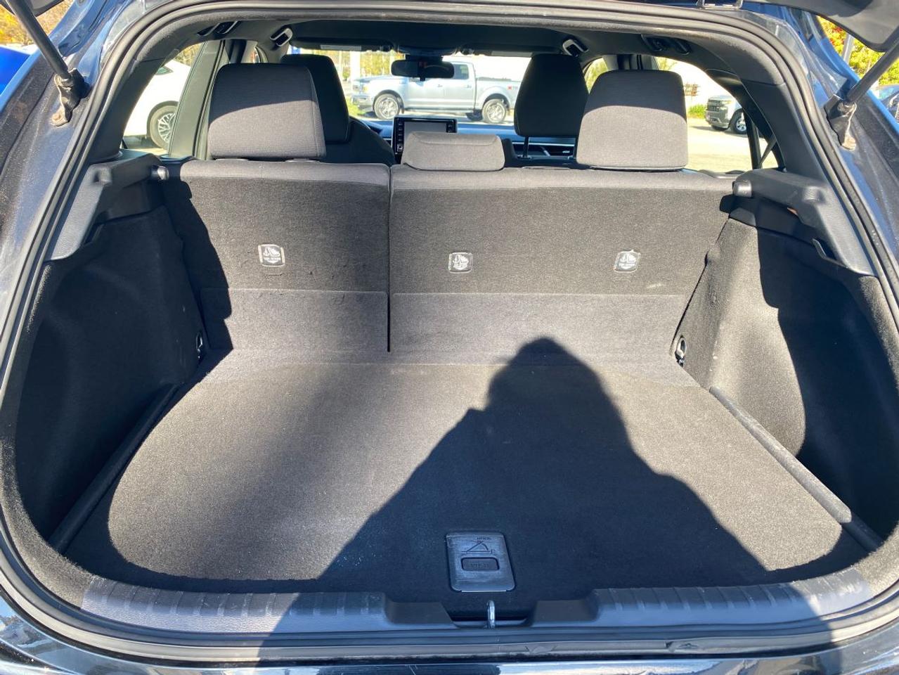 2019 Toyota Corolla SE WITH NEW ALL WEATHER TIRES!! Photo
