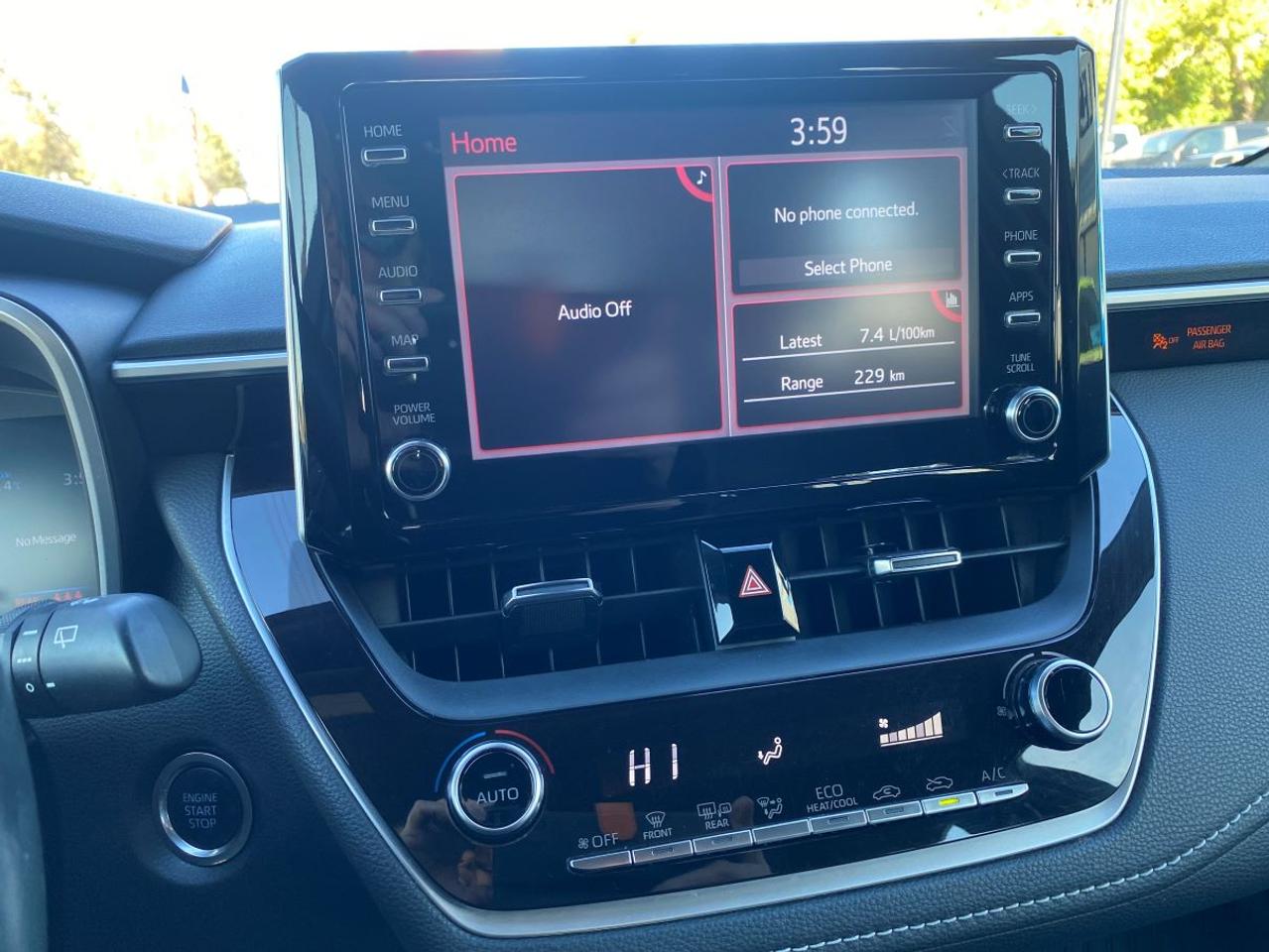 2019 Toyota Corolla SE WITH NEW ALL WEATHER TIRES!! Photo