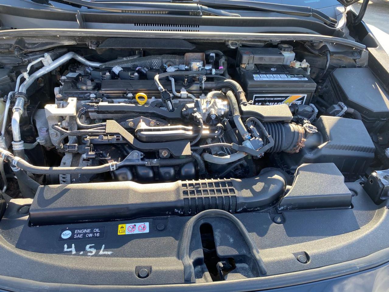 2019 Toyota Corolla SE WITH NEW ALL WEATHER TIRES!! Photo