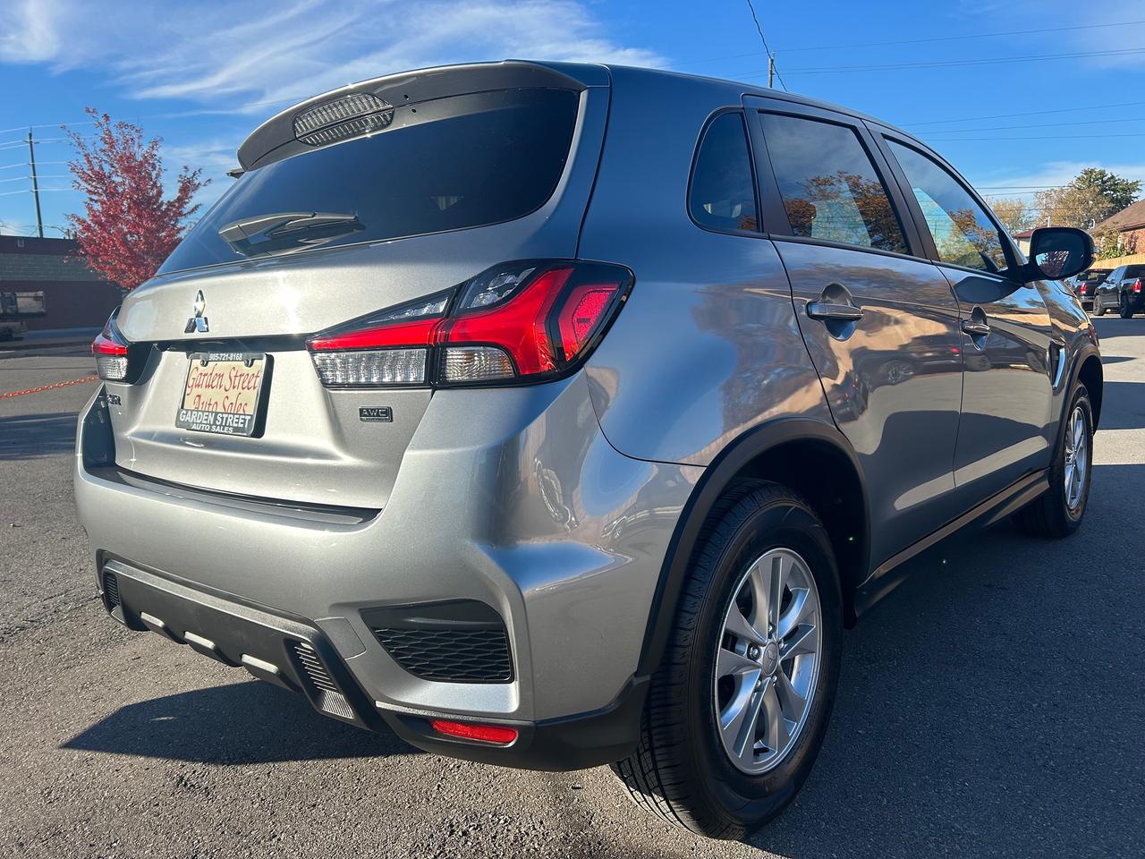 2024 Mitsubishi RVR SE Photo
