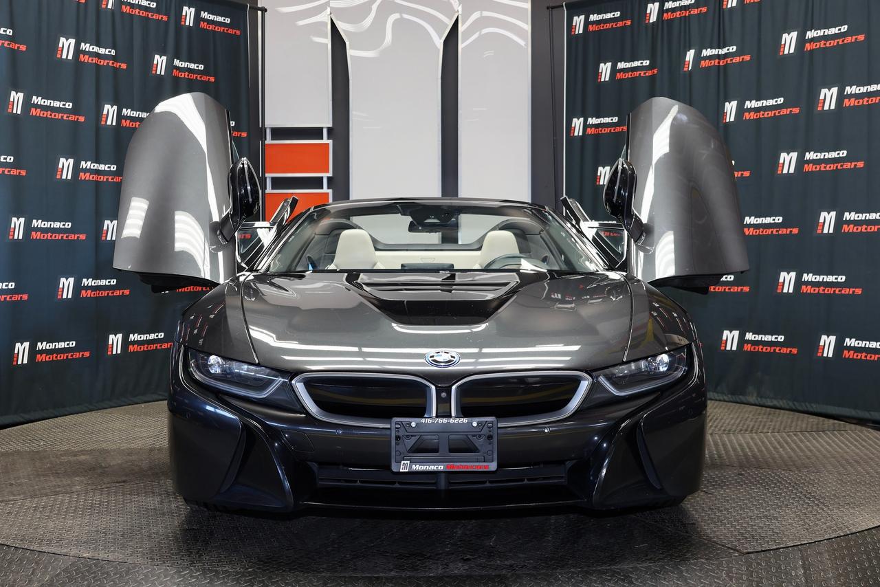2020 BMW i8 Roadster - HEADSUP|NAVI|CAMERA|HARMAN KARDON Photo