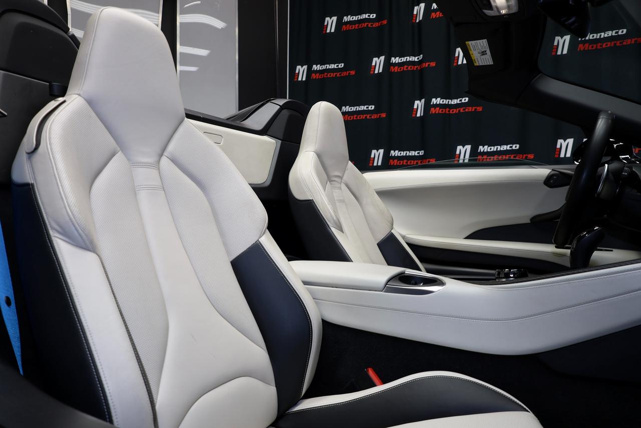 2020 BMW i8 Roadster - HEADSUP|NAVI|CAMERA|HARMAN KARDON Photo
