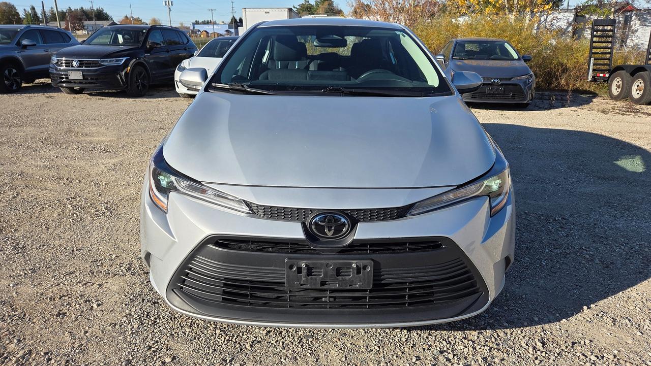 2024 Toyota Corolla LE Photo2