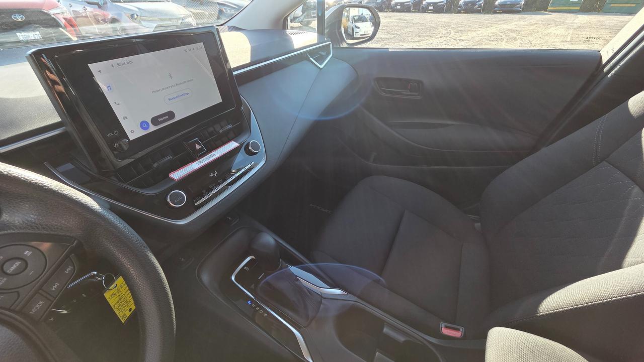 2024 Toyota Corolla LE Photo