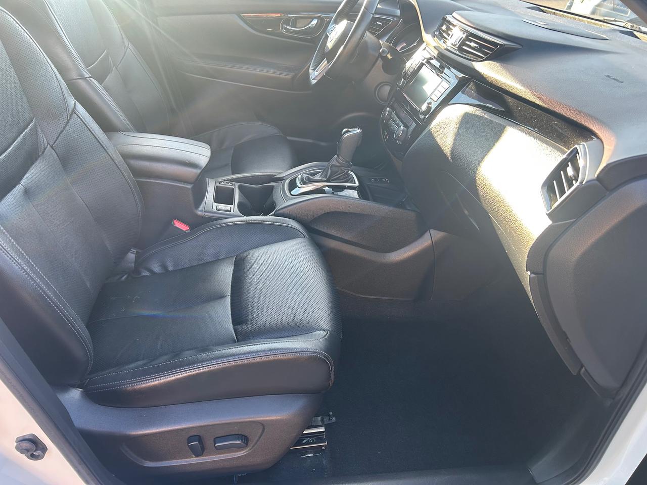 2021 Nissan Qashqai SL Photo