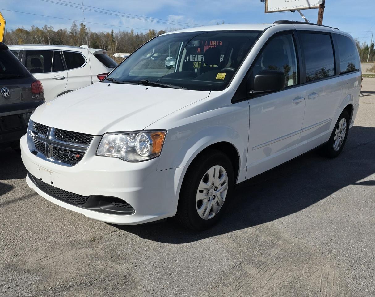 2017 Dodge Grand Caravan SXT in MINT cond. - Photo #1
