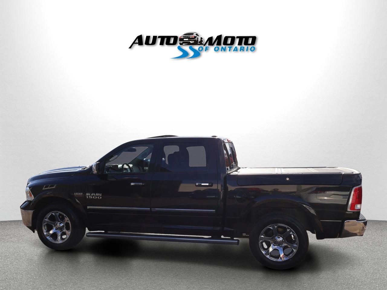 2017 RAM 1500 LARAMIE CERTIFIED *SERVICE HISTORY* CAMERA NAV BLUETOOTH LEATHER HEATED SEATS SUNROOF CRUISE ALLOYS Photo