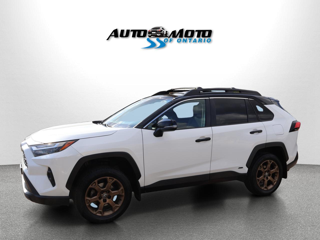 2024 Toyota RAV4 Hybrid XLE WOODLAND AWD *ACCIDENT FREE*ONE OWNER*TOYOTA MAINTAIN* Photo