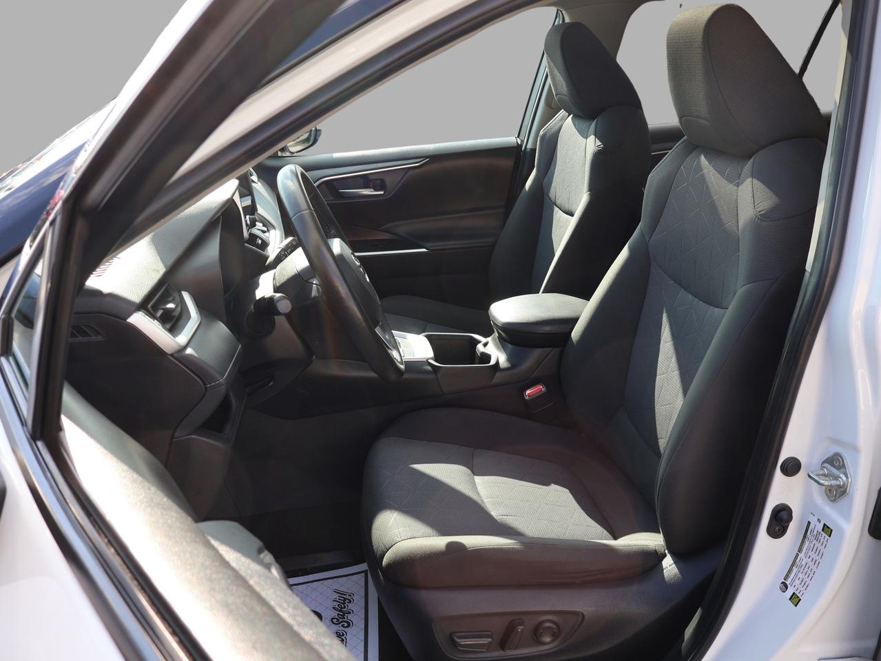 2024 Toyota RAV4 Hybrid XLE WOODLAND AWD *ACCIDENT FREE*ONE OWNER*TOYOTA MAINTAIN* Photo