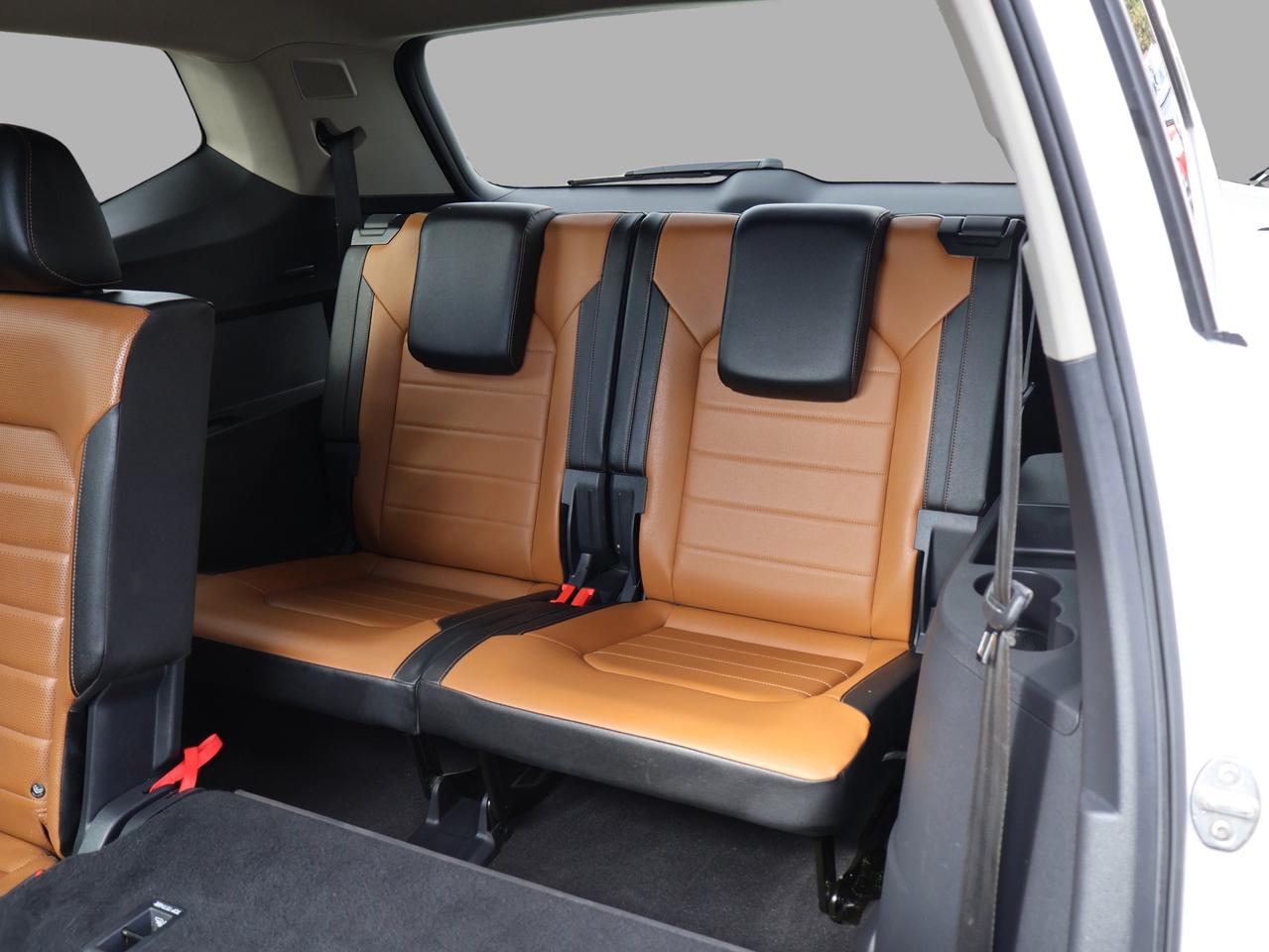 2018 Volkswagen Atlas EXECLINE R-LINE 4MOTION *VW MAINTAIN* CAMERA NAV BLUETOOTH LEATHER HEATED SEATS PANO ROOF CRUISE ALLOYS Photo