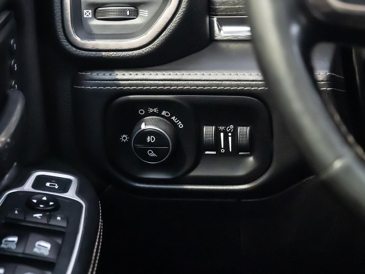 2019 RAM 3500 Limited 4x4 Mega Cab 6'4" Box Photo11
