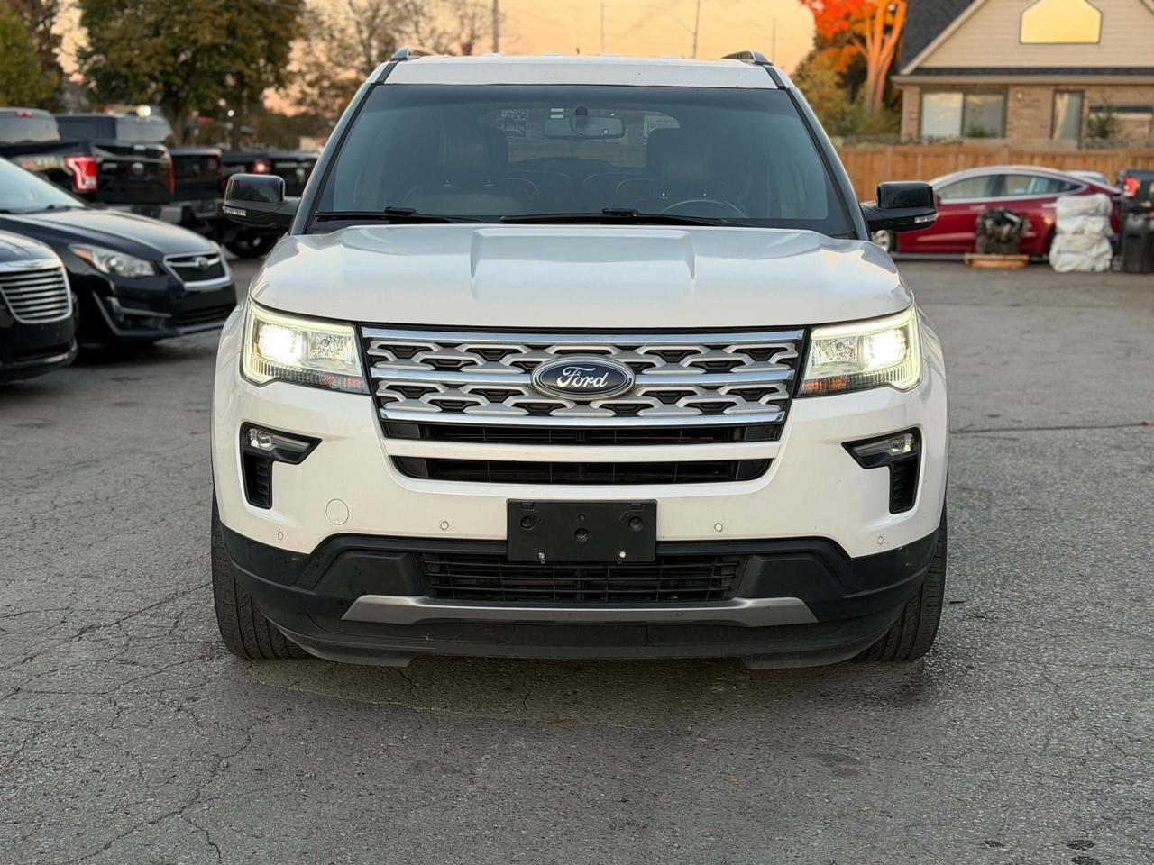 2018 Ford Explorer XLT 4WD Photo