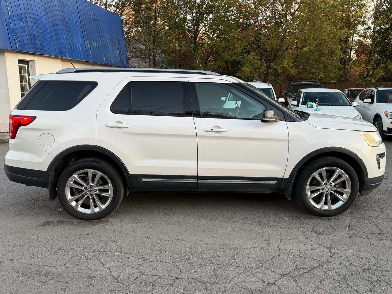 2018 Ford Explorer XLT 4WD Photo