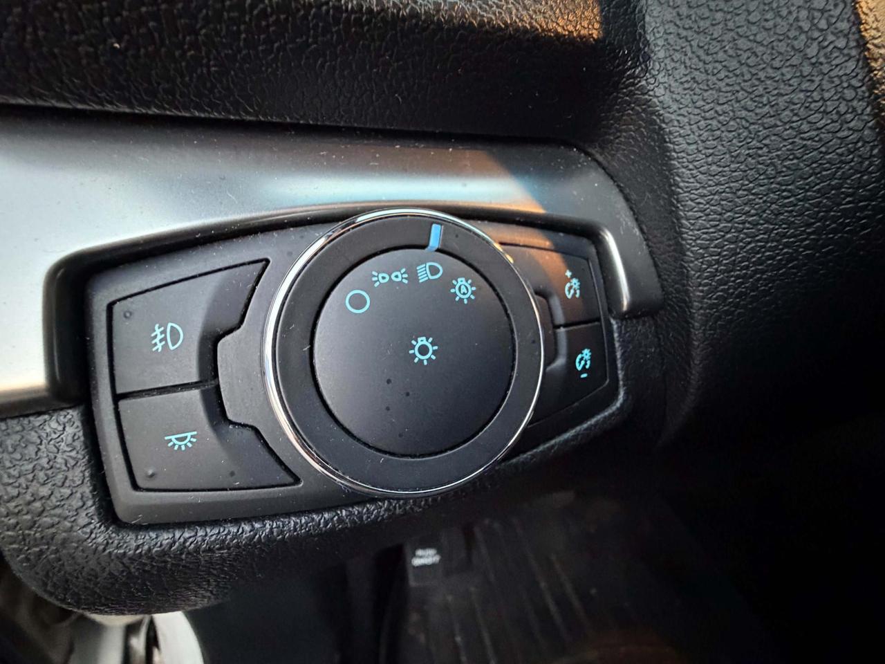 2018 Ford Explorer XLT 4WD Photo