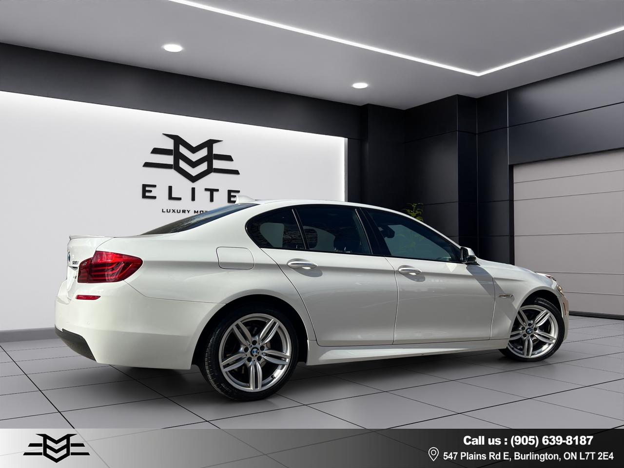 2016 BMW 5 Series 528i XDRIVE - M-SPORT PKG - AWD - LEATHER - SUNROOF !!! Photo