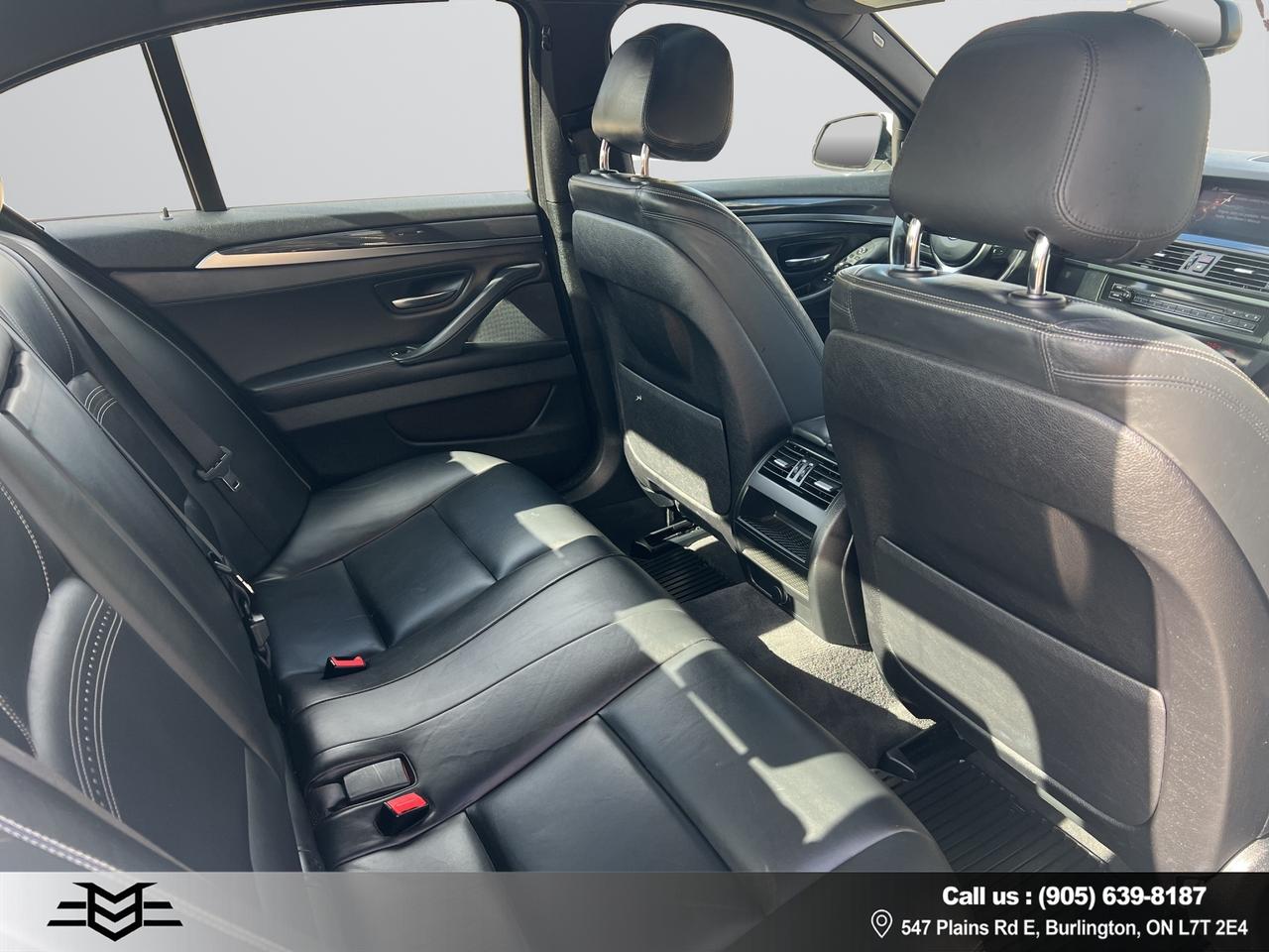 2016 BMW 5 Series 528i XDRIVE - M-SPORT PKG - AWD - LEATHER - SUNROOF !!! Photo