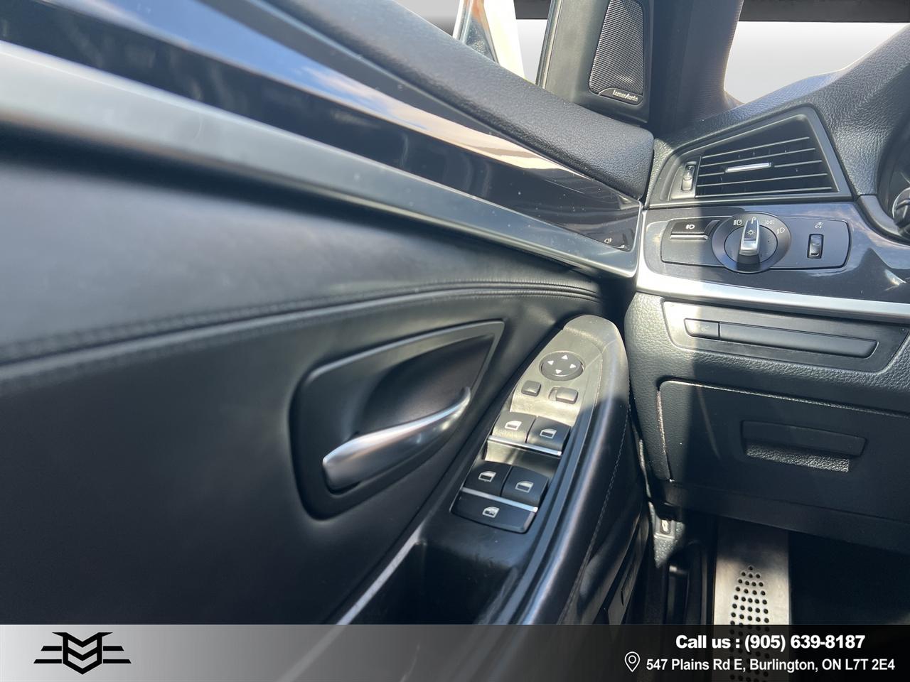 2016 BMW 5 Series 528i XDRIVE - M-SPORT PKG - AWD - LEATHER - SUNROOF !!! Photo
