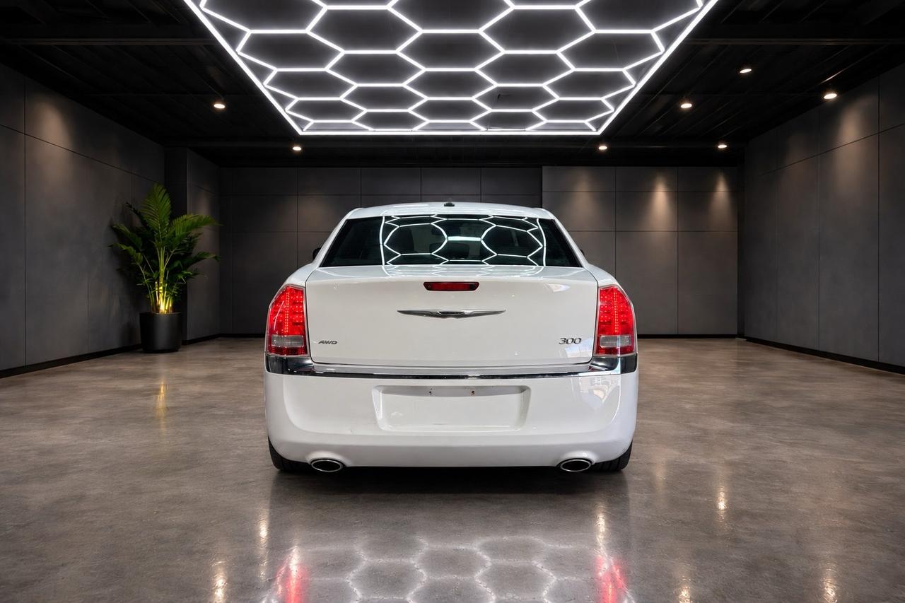 2014 Chrysler 300 4DR SDN AWD Photo