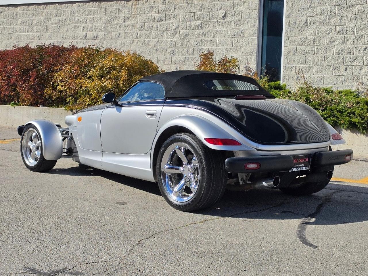 2001 Plymouth Prowler ROADSTER- CANADIAN CAR-NO ACCIDENTS Photo3
