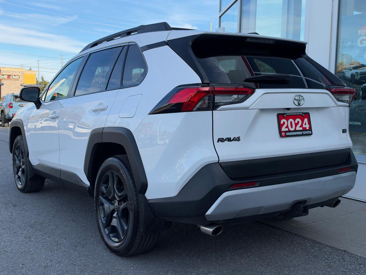2024 Toyota RAV4 Trail TRAIL EDITION-ONE OWNER+DEALER SERVICED! Photo4