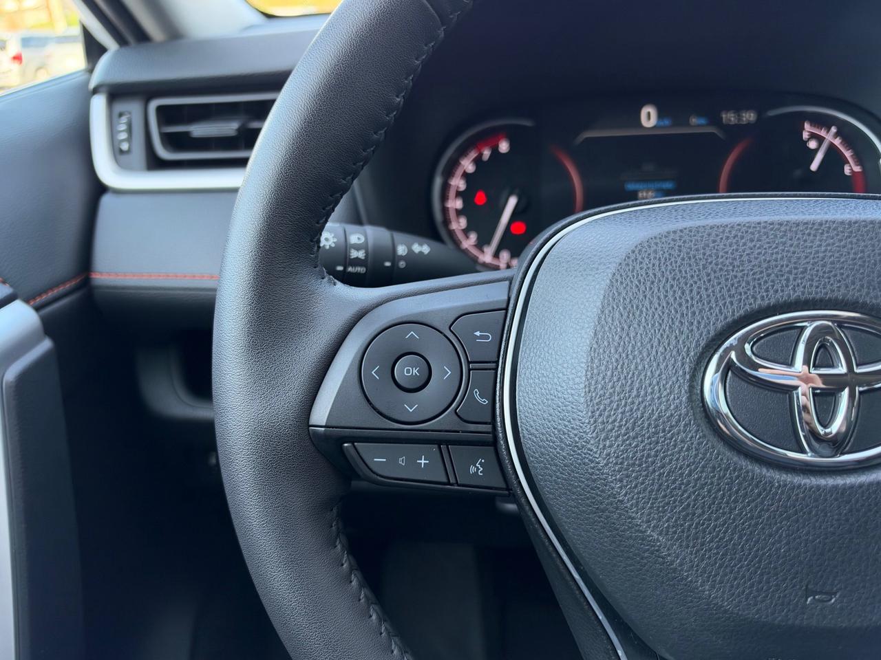 2024 Toyota RAV4 Trail TRAIL EDITION-ONE OWNER+DEALER SERVICED! Photo