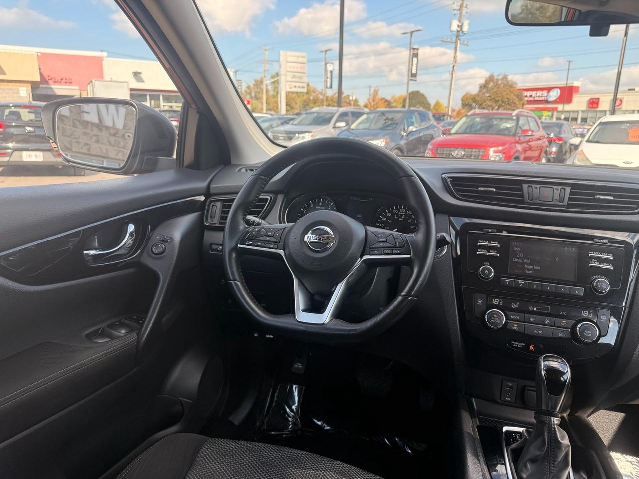 2018 Nissan Qashqai S Photo