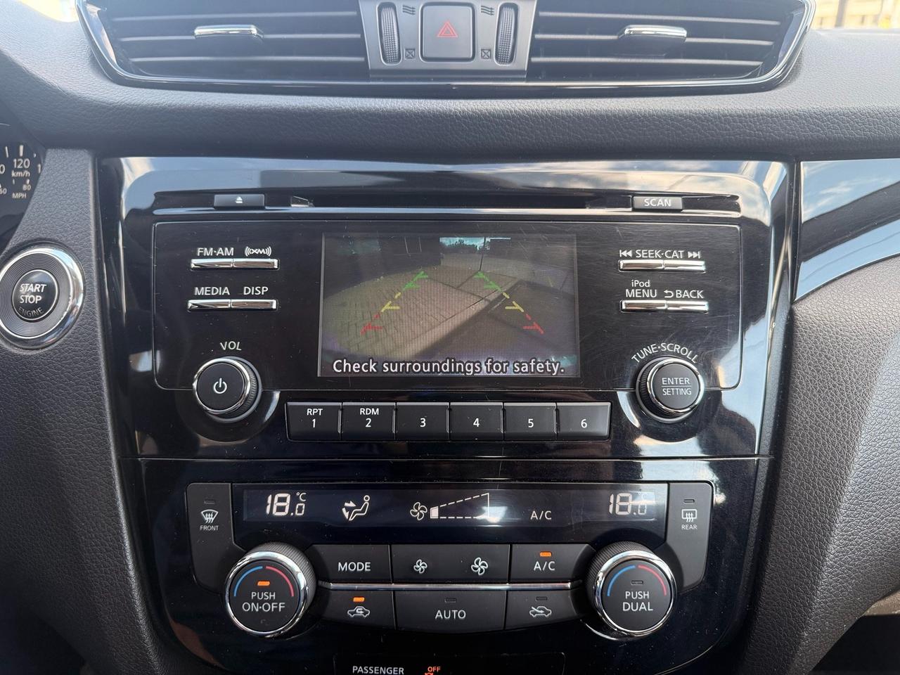 2018 Nissan Qashqai S Photo